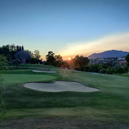 Marbella Golf & Sea Apartment