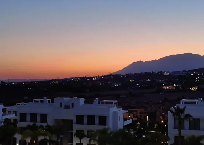 Marbella Golf & Sea - Heated Pool 28 Degrees 365 Days Estepona